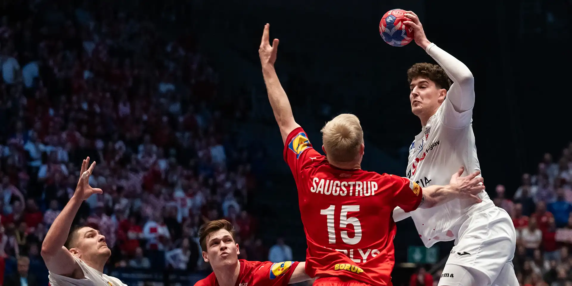 Danmark vs. Portugal: Første snert af modstand ved EM